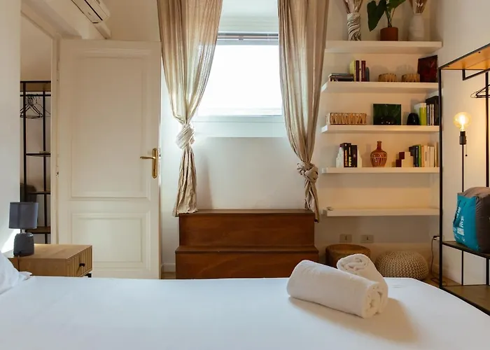 Artists' Attic Apartment